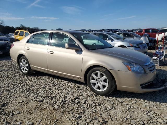 2005 Toyota Avalon XL