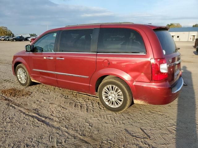 2015 Chrysler Town & Country Touring L