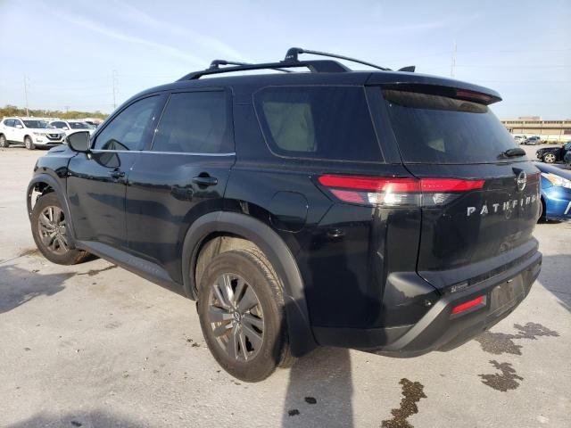 2022 Nissan Pathfinder SV