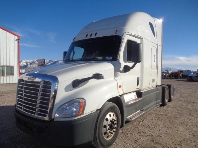 2019 Freightliner Cascadia 125