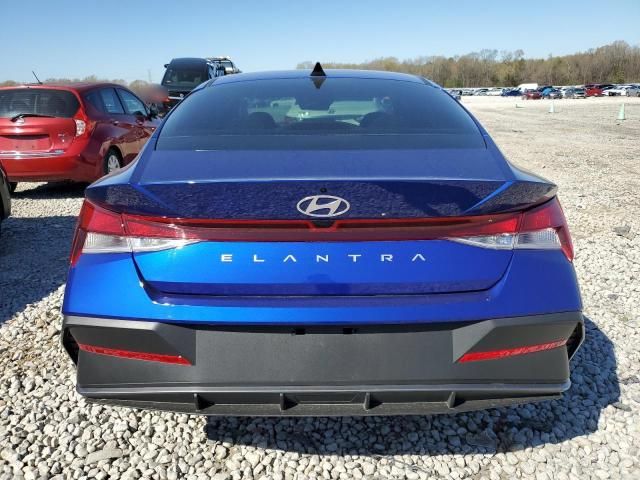 2024 Hyundai Elantra SE