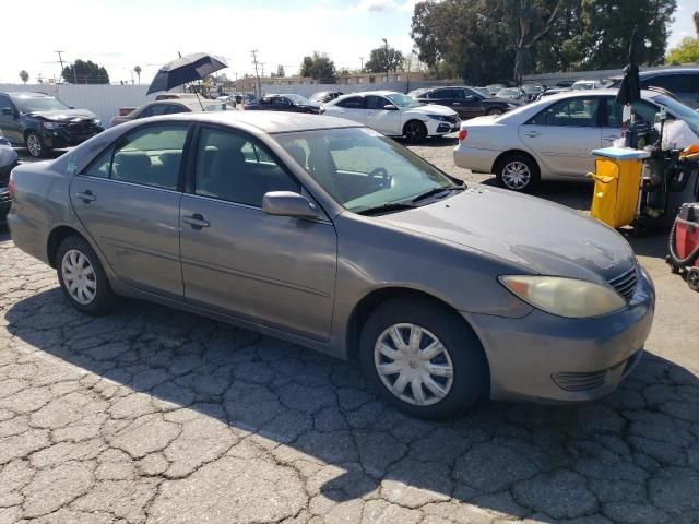 2005 Toyota Camry LE