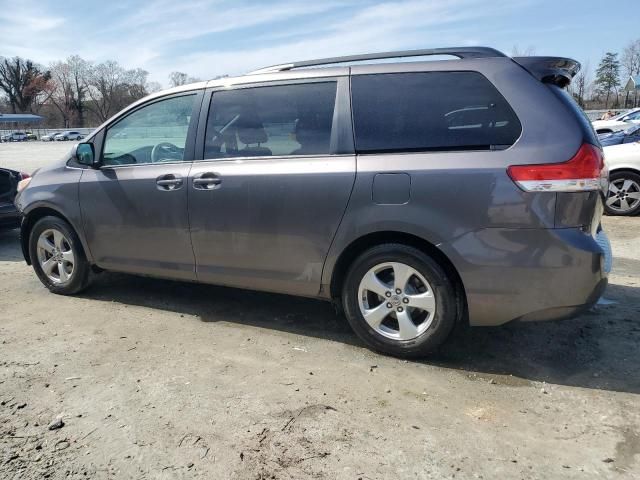 2011 Toyota Sienna LE