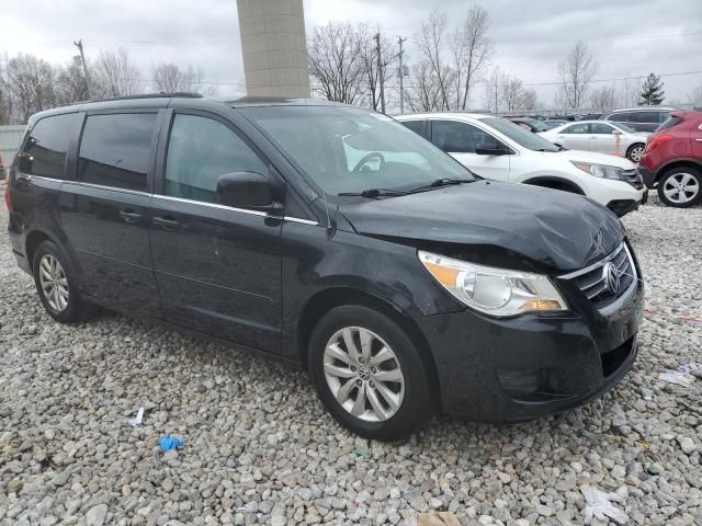 2012 Volkswagen Routan SE