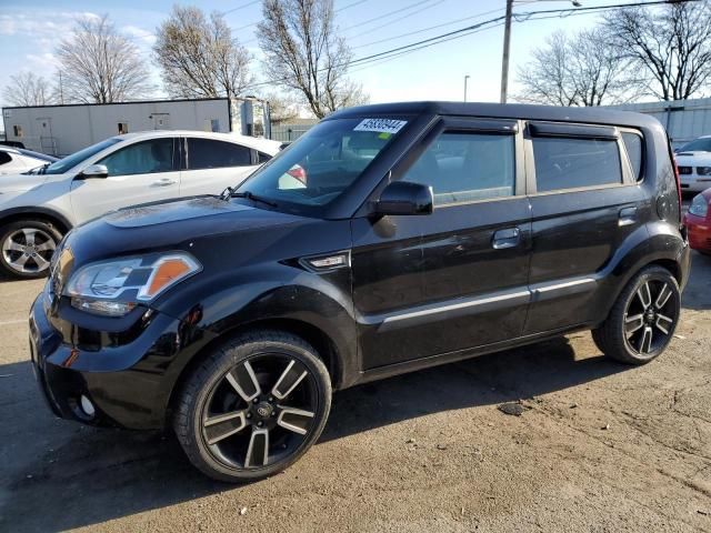 2010 KIA Soul +