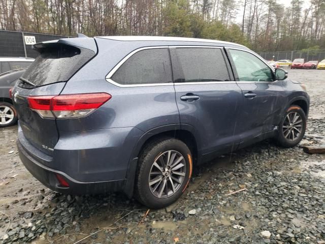 2019 Toyota Highlander SE