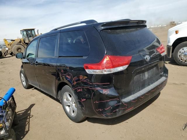 2013 Toyota Sienna LE