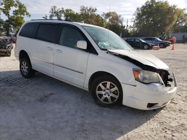 2010 Chrysler Town & Country Touring