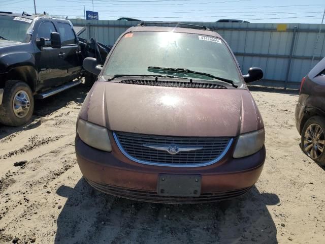 2001 Chrysler Town & Country LX