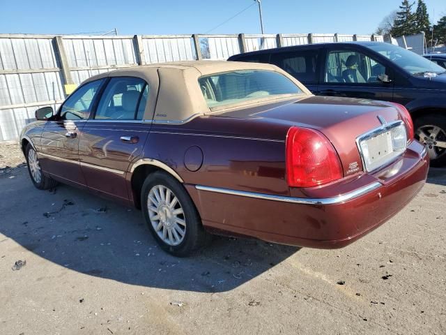 2003 Lincoln Town Car Executive