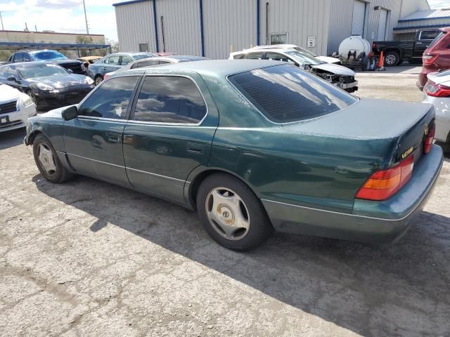 1999 Lexus LS 400