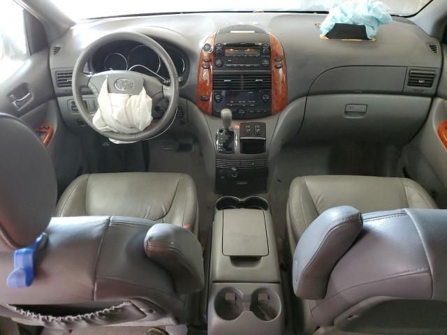 2007 Toyota Sienna XLE