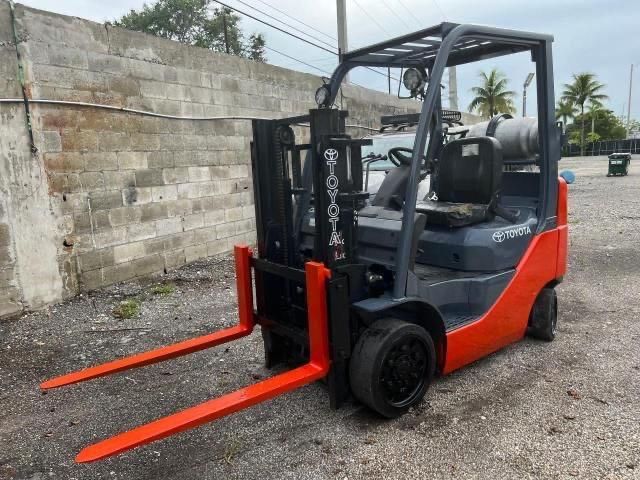 2014 Toyota Fork Lift