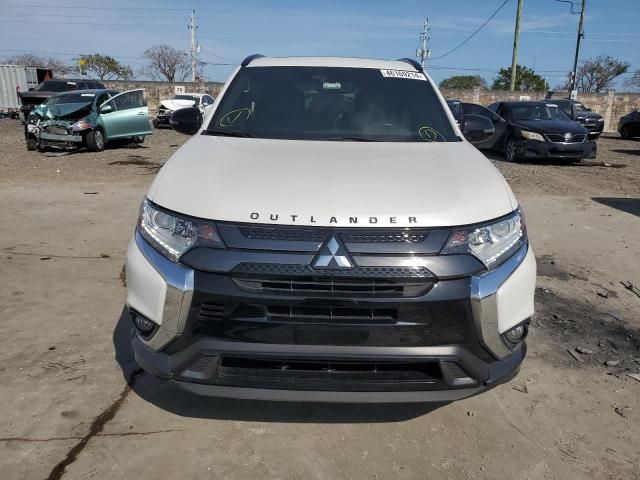 2020 Mitsubishi Outlander SE