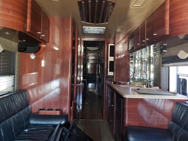 2001 Prevost Bus