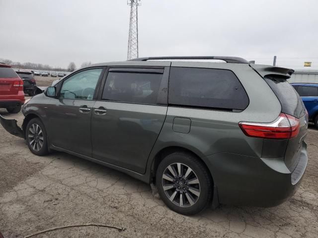 2019 Toyota Sienna XLE