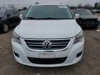 2013 Volkswagen Routan SE