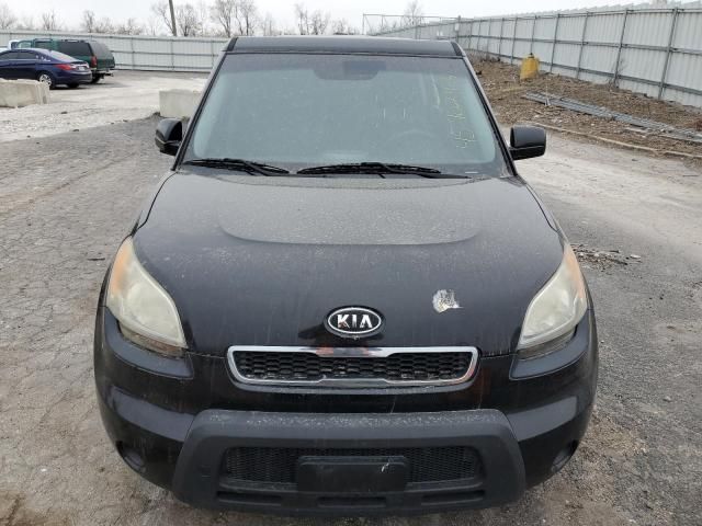 2011 KIA Soul +