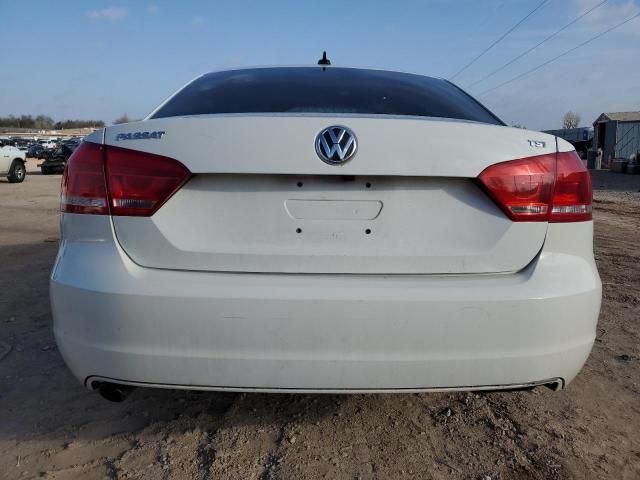 2014 Volkswagen Passat SE