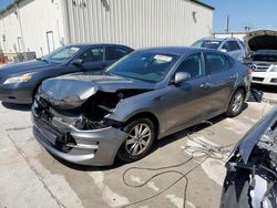 KIA Vehiculos salvage en venta: 2018 KIA Optima LX