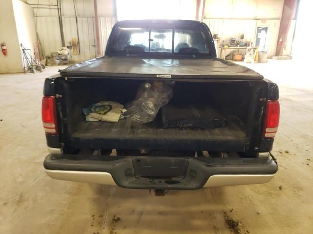 2004 Dodge Dakota Quad SLT