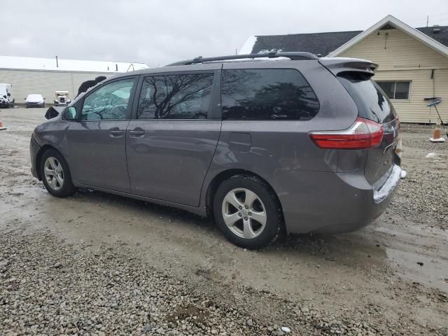 2015 Toyota Sienna LE