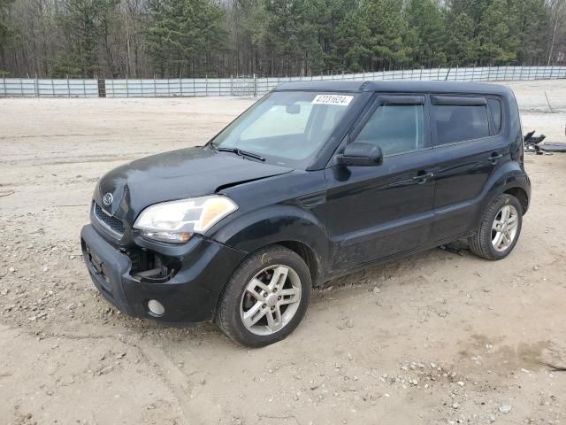 2011 KIA Soul +