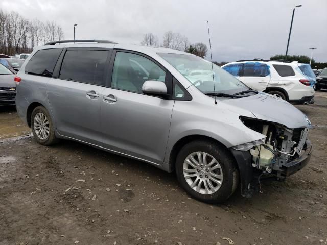 2011 Toyota Sienna XLE