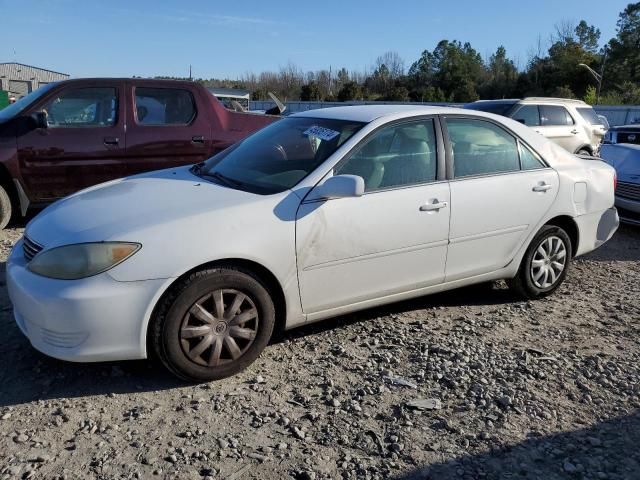 2005 Toyota Camry LE