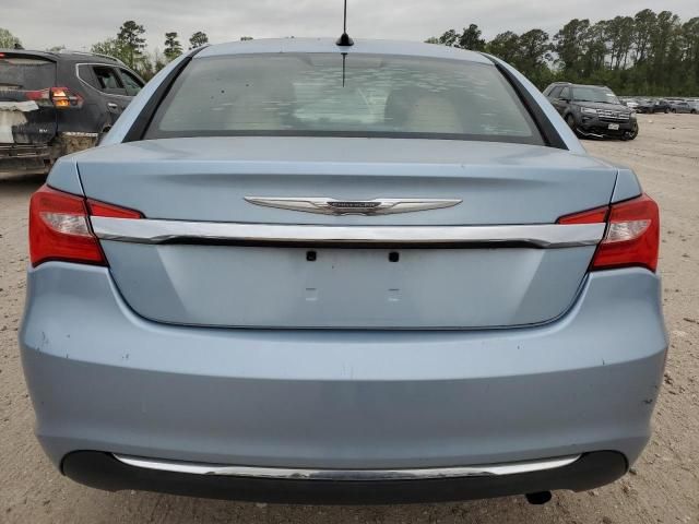 2013 Chrysler 200 Touring