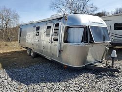 Salvage trucks for sale at Chambersburg, PA auction: 2015 Airstream Classic