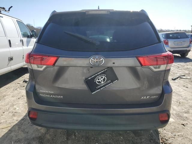 2019 Toyota Highlander SE