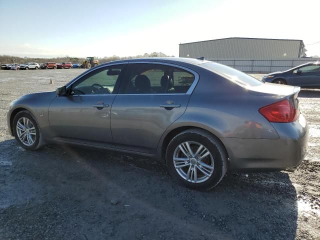 2015 Infiniti Q40