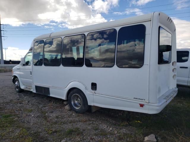 2007 Ford Econoline E350 Super Duty Cutaway Van