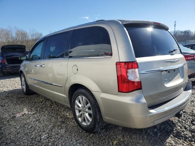 2016 Chrysler Town & Country Limited Platinum