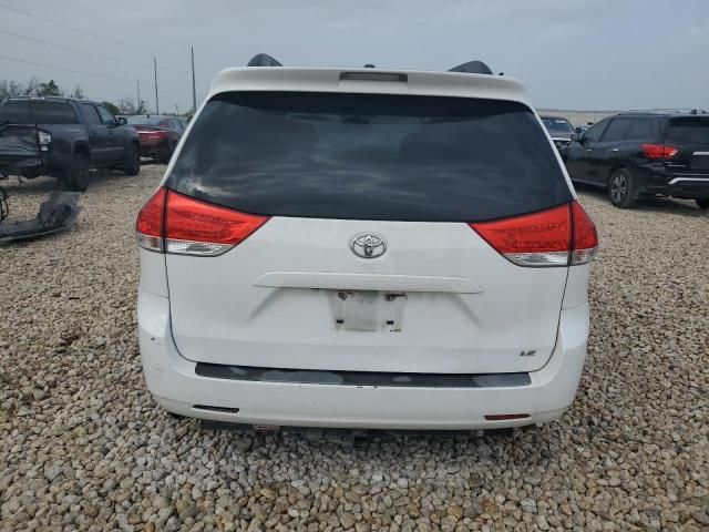 2011 Toyota Sienna LE