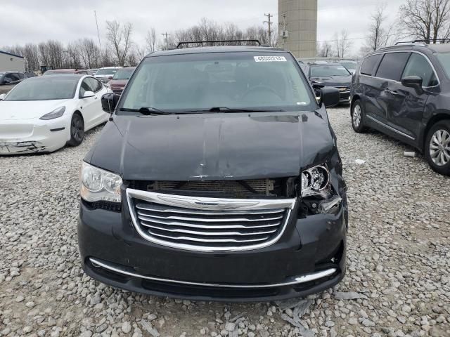 2012 Chrysler Town & Country Touring