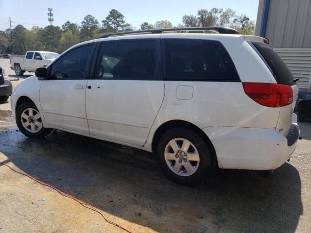 2004 Toyota Sienna CE