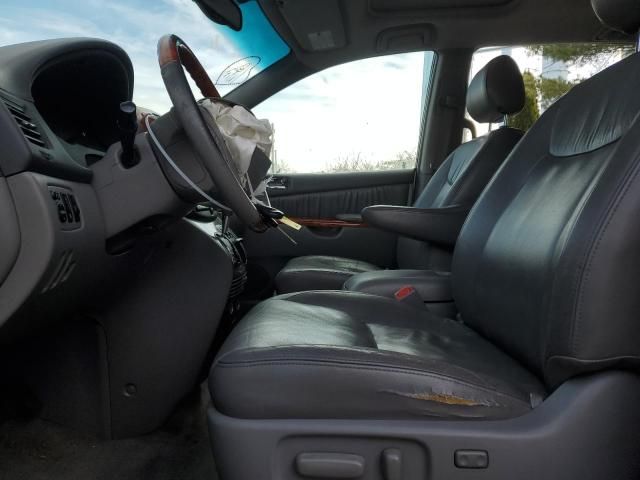 2006 Toyota Sienna XLE