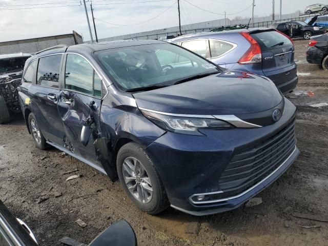 2022 Toyota Sienna XLE