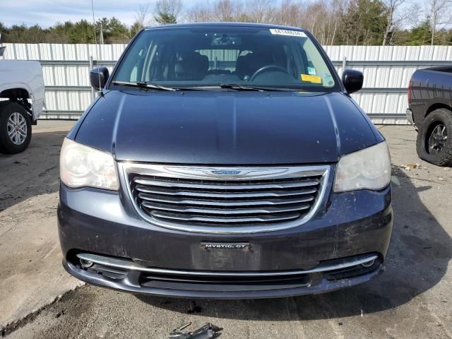 2013 Chrysler Town & Country Touring