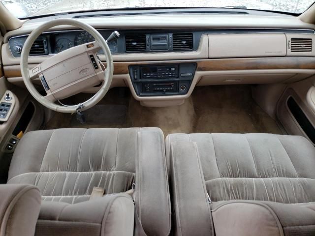 1993 Ford Crown Victoria LX