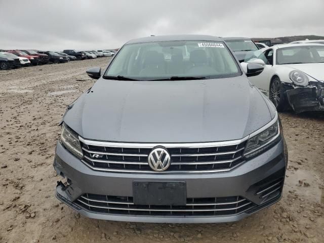 2017 Volkswagen Passat R-Line