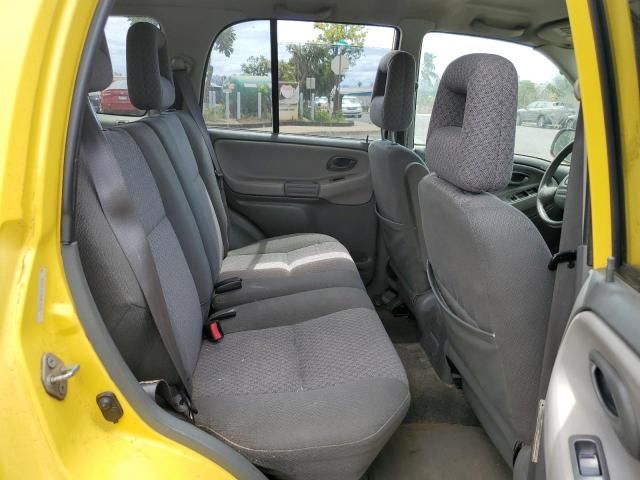 2004 Chevrolet Tracker