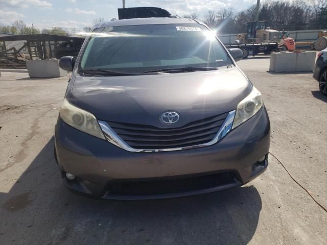 2011 Toyota Sienna XLE