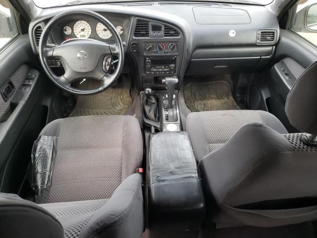 2002 Nissan Pathfinder LE