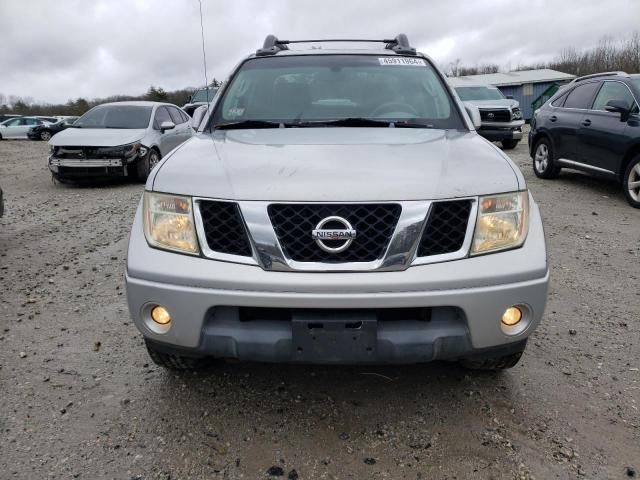 2005 Nissan Frontier Crew Cab LE