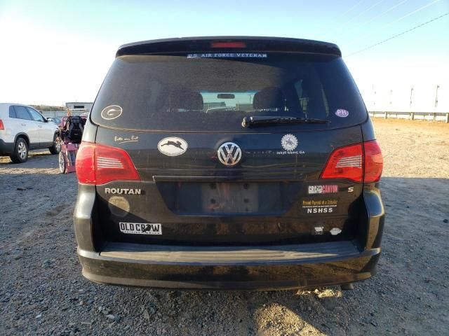 2011 Volkswagen Routan S