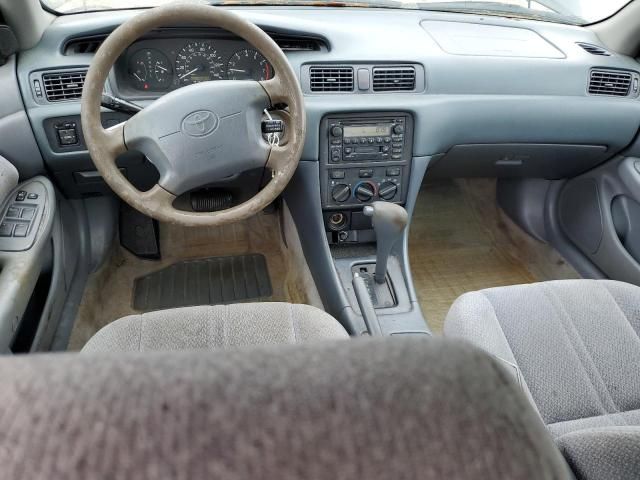 2000 Toyota Camry LE