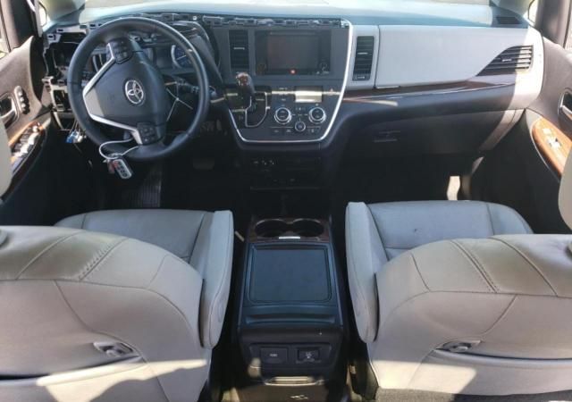 2015 Toyota Sienna XLE